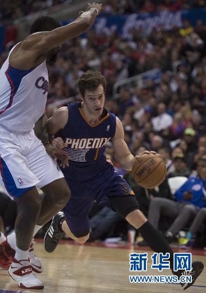 1个篮板 1个篮板